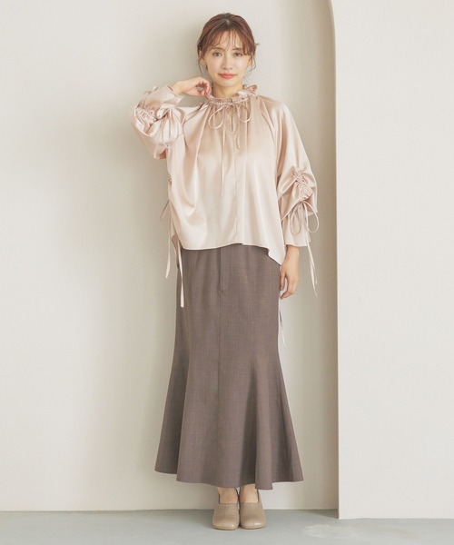 mysty woman(ミスティウーマン)の「【スタッフプロデュース】あんず企画・サテンギャザーリボンブラウス 329021(シャツ/ブラウス・レディース・ライトブラウン/アイボリー/ブラック/ベビーピンク・FREE)」の9枚目の写真