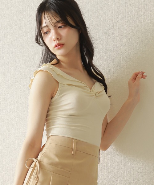 M DOLLY(エムドリー)の「twist sleeveless short tops/ツイストノースリーブショートトップス(Tシャツ/カットソー・レディース・アイボリー/グレー・FREE)」の14枚目の写真