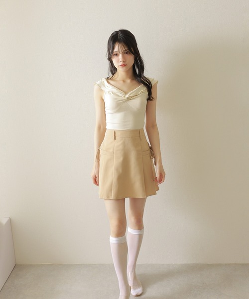 M DOLLY(エムドリー)の「twist sleeveless short tops/ツイストノースリーブショートトップス(Tシャツ/カットソー・レディース・アイボリー/グレー・FREE)」の17枚目の写真