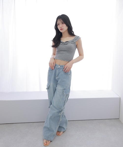 M DOLLY(エムドリー)の「twist sleeveless short tops/ツイストノースリーブショートトップス(Tシャツ/カットソー・レディース・アイボリー/グレー・FREE)」の12枚目の写真