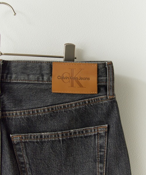Calvin Klein(カルバン・クライン)の「Calvin Klein/カルバンクライン BAGGY REBEL SMOKE JEAN(デニムパンツ・メンズ・ブラック・32/30/28)」の4枚目の写真