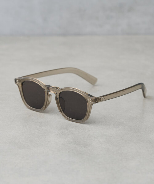 BIRTHDAY BAR(バースデイバー)の「ウェリントンサングラス(サングラス・レディース・サンドベージュ/ブラック・0)」の2枚目の写真