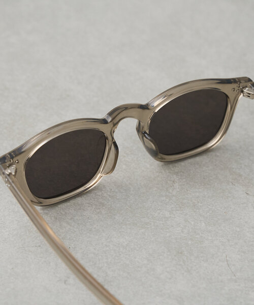BIRTHDAY BAR(バースデイバー)の「ウェリントンサングラス(サングラス・レディース・サンドベージュ/ブラック・0)」の11枚目の写真
