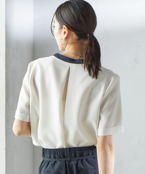手洗い可能〉パイピング キーネック 半袖 ブラウス（シャツ