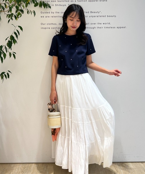JUSGLITTY（ジャスグリッティー）の「ハート刺繍クロップドカットソー