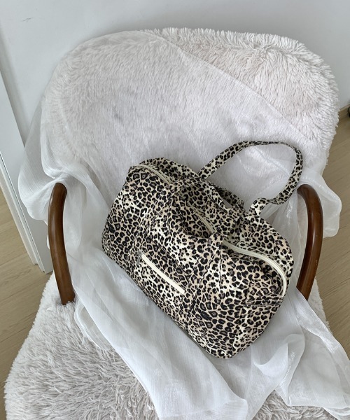 lilful(リルフル)の「レオパード ヒョウ柄 ボストンバッグ 大容量(ボストンバッグ・レディース・レオパード・F)」の13枚目の写真