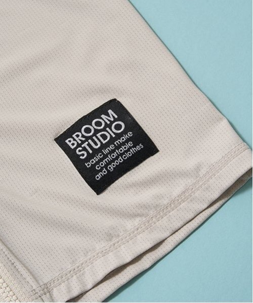 b・ROOM（ビールーム）の「【SWIM】【UV加工】フルジップメッシュラッシュガード（ラッシュガード・キッズ・ブルーグレー/チャコール/グレイッシュベージュ/ダークブラウン・130cm/110cm/100cm/120cm）」の9枚目の写真