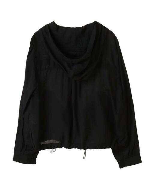 SOFFITTO（ソフィット）の「シアー素材マウンテンパーカー(取り扱い店舗限定)（マウンテンパーカー・レディース・オフホワイト/ベージュ/ブラック・FREE）」の4枚目の写真