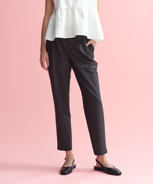 MACKINTOSH PHILOSOPHY（ﾏｯｷﾝﾄｯｼｭ ﾌｨﾛｿﾌｨｰ）の「サッカーテーパードパンツ（その他パンツ・レディース・チャコールグレー/ライトブルー/ダークネイビー・38/36/40）」の2枚目の写真