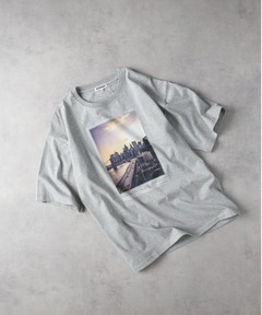 THROWBACK ON MEMORIES TEE（Tシャツ/カットソー）｜Ameri