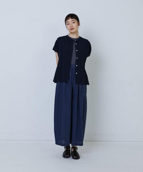 LOISIR（ロワズィール）の「【2WAY】レーヨンリネンスラブローンブラウス（シャツ/ブラウス・レディース・キナリ/ネイビー・FREE）」の7枚目の写真