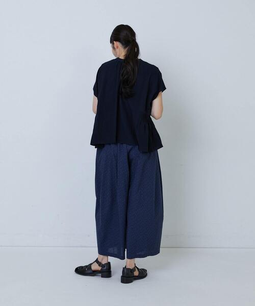 LOISIR（ロワズィール）の「【2WAY】レーヨンリネンスラブローンブラウス（シャツ/ブラウス・レディース・キナリ/ネイビー・FREE）」の11枚目の写真