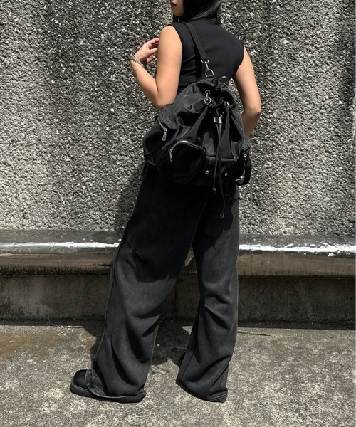 LVEU.(ラブユ.)の「【LVEU.】マルチウェイユーティリティバッグ / バッグ BAG 鞄 ショルダー 巾着 2way ポケット ナイロン ブラック ZOZOTOWN限定(ショルダーバッグ・レディース・ブラック・FREE)」の8枚目の写真