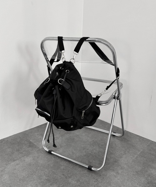 LVEU.(ラブユ.)の「【LVEU.】マルチウェイユーティリティバッグ / バッグ BAG 鞄 ショルダー 巾着 2way ポケット ナイロン ブラック ZOZOTOWN限定(ショルダーバッグ・レディース・ブラック・FREE)」の10枚目の写真