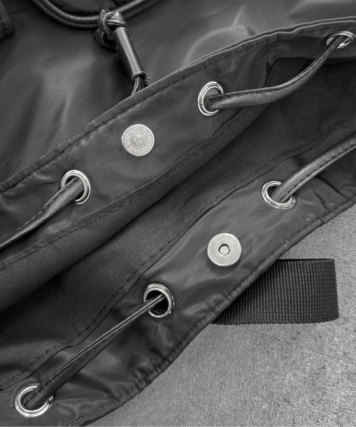 LVEU.(ラブユ.)の「【LVEU.】マルチウェイユーティリティバッグ / バッグ BAG 鞄 ショルダー 巾着 2way ポケット ナイロン ブラック ZOZOTOWN限定(ショルダーバッグ・レディース・ブラック・FREE)」の15枚目の写真