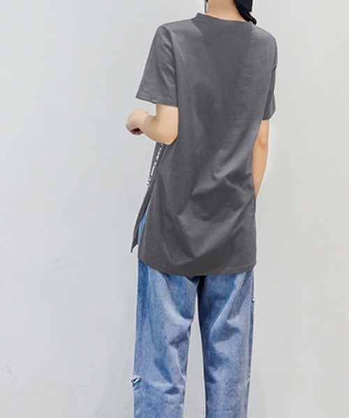 maison de LATIR（メゾンドラティール）の「1枚でもレイヤードとしても使える長さのあるチュニックTシャツ（Tシャツ/カットソー・レディース・ホワイト/ブラック/グレー/ブラウン/グリーン・M/L/XL）」の8枚目の写真
