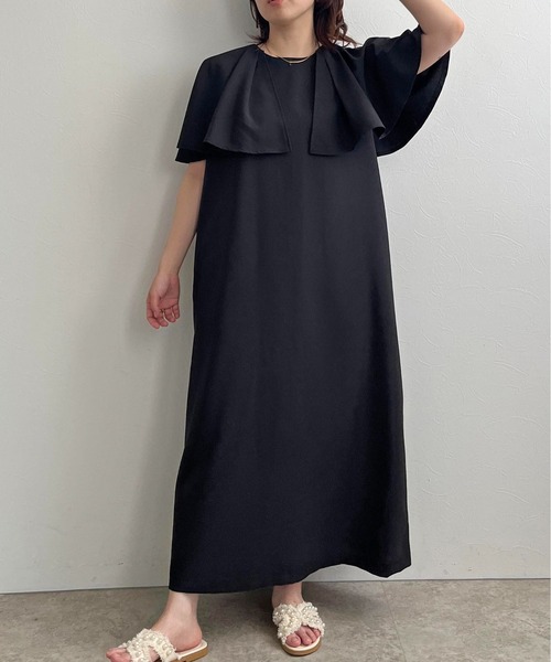 palm RICHE(ポームリシュ)の「ケープワンピース(ワンピース・レディース・ベージュ/ブラック/ライトグレー・M)」の5枚目の写真