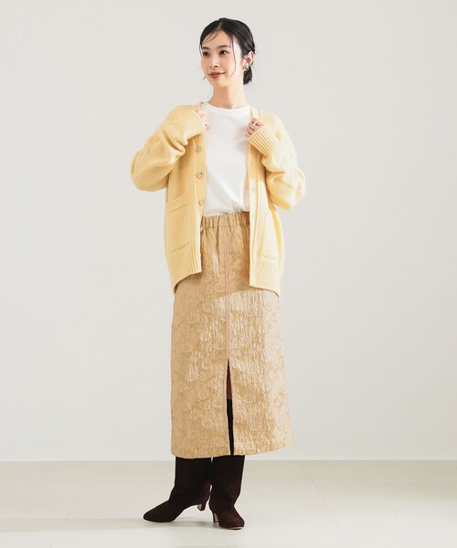 Demi-Luxe BEAMS（デミルクス ビームス）の「【別注】SLOANE / 5ゲージ Vネック カーディガン（カーディガン/ボレロ・レディース・グレー/イエロー・1/2）」の8枚目の写真