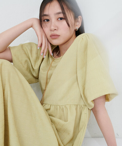 セール】【WEB限定】シャーリングチェックパフスリーブ