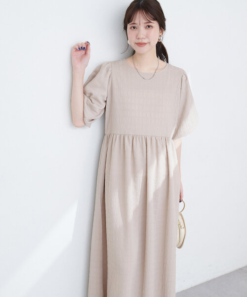 natural couture（ナチュラルクチュール）の「【WEB限定】シャーリングチェックパフスリーブワンピース（ワンピース・レディース・ブラック/ベージュ/ラベンダー/グリーン系その他・FREE）」の15枚目の写真