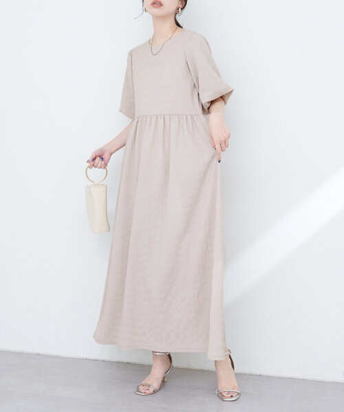 natural couture（ナチュラルクチュール）の「【WEB限定】シャーリングチェックパフスリーブワンピース（ワンピース・レディース・ブラック/ベージュ/ラベンダー/グリーン系その他・FREE）」の12枚目の写真