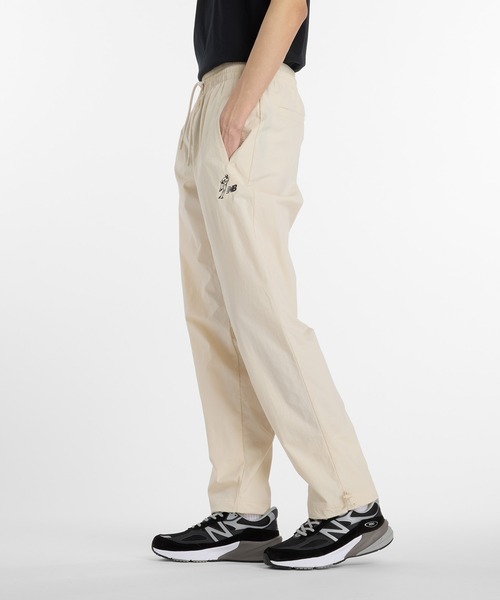New Balance パディング付きパンツ ホワイト XL New Balance パディング付きパンツ ホワイト XL Athletics スウェット