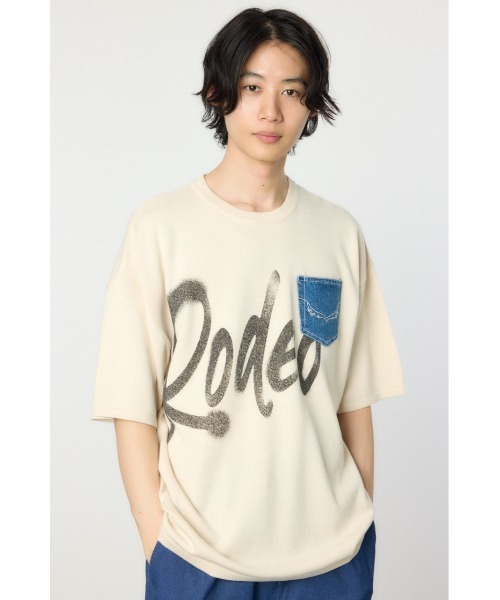 RODEO CROWNS WIDE BOWL(ロデオクラウンズワイドボウル)の「メンズスプレーロゴニットトップス(ニット/セーター・メンズ・ライトカーキ/アイボリー/チャコールグレー・LARGE/MEDIUM)」の5枚目の写真