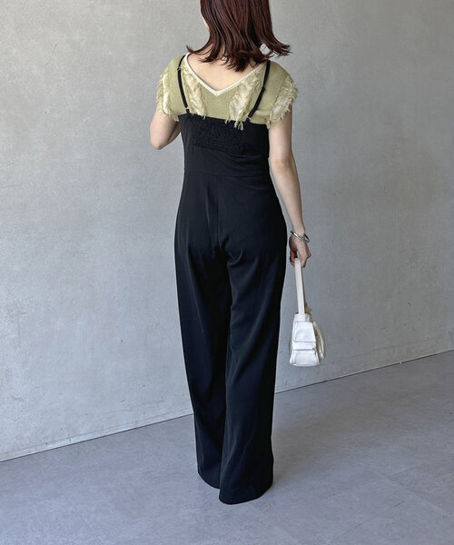 Thevon（ゼボン）の「スクエアネックキャミサロペット（つなぎ/オールインワン・レディース・ブラック/ベージュ・M）」の4枚目の写真