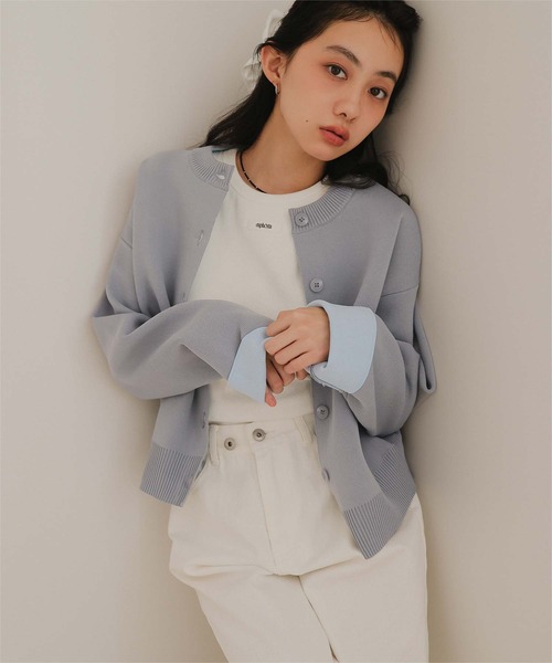 miette（ミエット）の「バイカラーデザインニットカーディガン（カーディガン/ボレロ・レディース・アイボリー/グレー/ブラウン/レッド/ネイビー/ライトグレー/ライトピンク・S/M）」の3枚目の写真