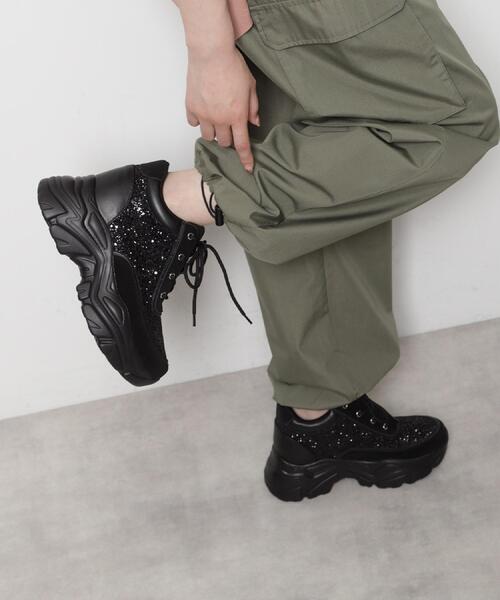 ESPERANZA（エスペランサ）の「きゅんフィットインソールスニーカー（スニーカー・レディース・ホワイト/ブラック/ブラック×ホワイト/シルバー/ゴールド・LL/L/M/S）」の2枚目の写真