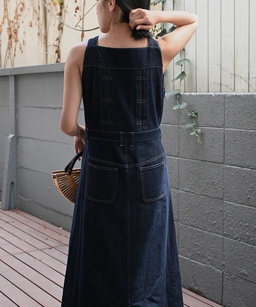 WILLFULLY(ウィルフリー)の「denim square neck no sleeve OP(ワンピース・レディース・インディゴブルー/ブラック・S/M)」の10枚目の写真