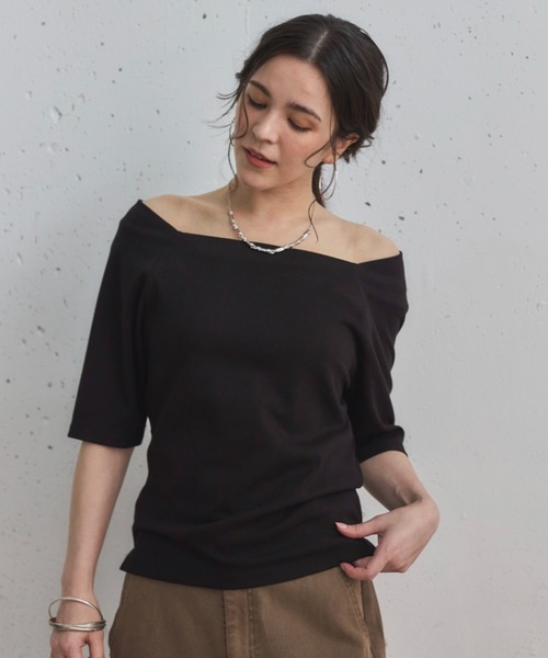 Doux archives(ドゥアルシーヴ)の「オフショル5分袖カットソー(Tシャツ/カットソー・レディース・ワイン/ブラック/ブラウン・FREE)」の18枚目の写真