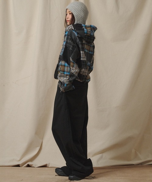 Universal Style Wear（ユニバーサルスタイルウェア）の「Universal Style Wear パッチワーク ハーフ ZIP フーディー（パーカー・メンズ・スミクロ/グレー/オフホワイト/カーキ・X-LARGE/LARGE/MEDIUM）」の10枚目の写真