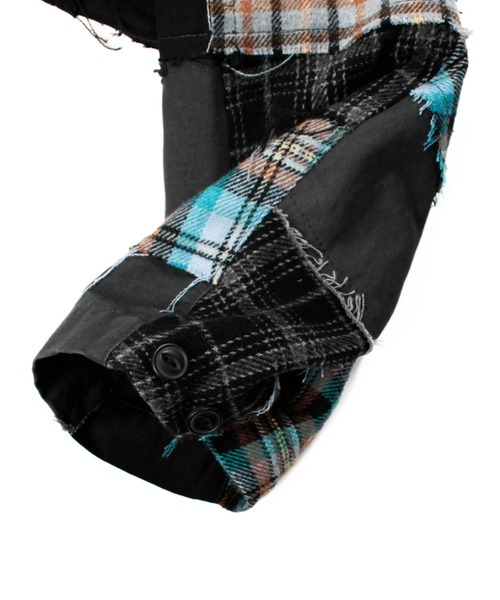 Universal Style Wear（ユニバーサルスタイルウェア）の「Universal Style Wear パッチワーク ハーフ ZIP フーディー（パーカー・メンズ・スミクロ/グレー/オフホワイト/カーキ・X-LARGE/LARGE/MEDIUM）」の21枚目の写真