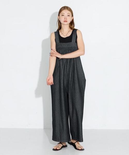 URBAN RESEARCH Sonny Label(アーバンリサーチサニーレーベル)の「デニムサロペット(サロペット/オーバーオール・レディース・ブラック/インディゴブルー・FREE)」の13枚目の写真