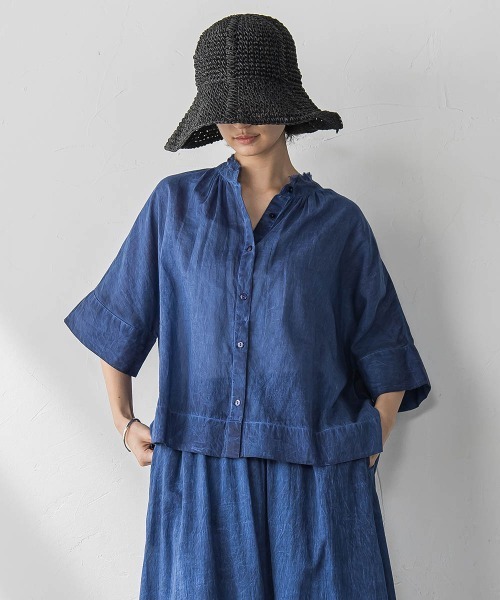 MAYSON GREY（メイソングレイ）の「タイダイバンドカラーシャツ≪手洗い可能≫（シャツ/ブラウス・レディース・ライトグレー/ブルー・M）」の2枚目の写真