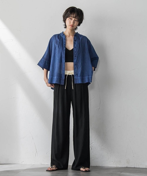 MAYSON GREY（メイソングレイ）の「タイダイバンドカラーシャツ≪手洗い可能≫（シャツ/ブラウス・レディース・ライトグレー/ブルー・M）」の9枚目の写真