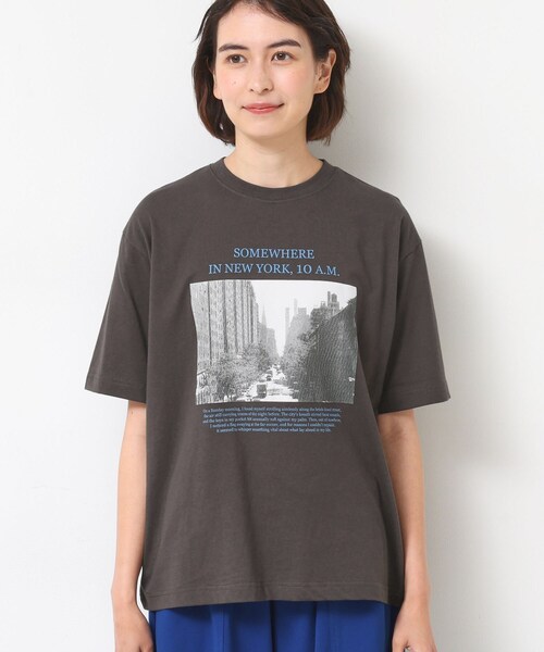 Dessin(デッサン)の「【ユニセックス・洗える】オーガニックコットンロゴ入りTシャツ(Tシャツ/カットソー・レディース・ホワイト系/チャコールグレー・02/01/00/04/03)」の8枚目の写真