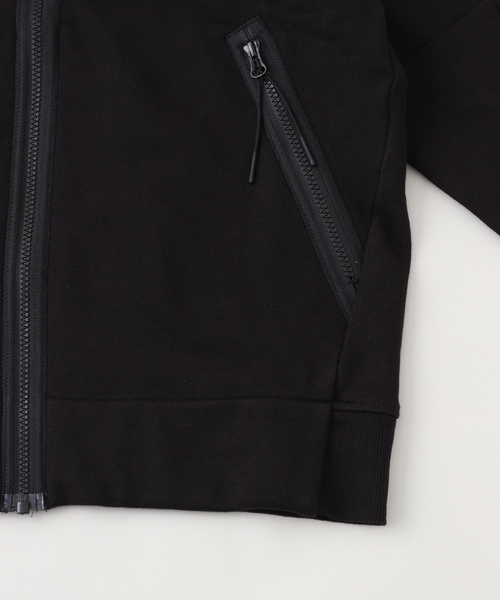 C.P. COMPANY(シーピーカンパニー)の「C.P. Company / シーピーカンパニー SWSHRT HDD OPEN IN DIAG RSD FLC(パーカー・メンズ・ブラック・MEDIUM/SMALL/X-SMALL)」の6枚目の写真