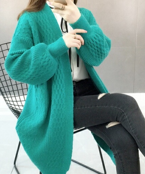maison de LATIR（メゾンドラティール）の「春ニットロングカーディガン ボリュームスリーブ（カーディガン/ボレロ・レディース・グリーン/ブラック/ホワイト・FREE）」の19枚目の写真