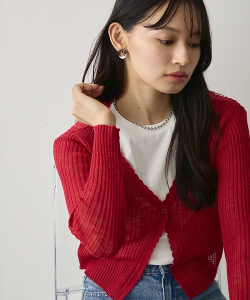 attiree(アティレー)の「シアーリブ長袖カーディガン(カーディガン/ボレロ・レディース・ホワイト/ライトベージュ/パープル/レッド/ブラック/ライトブルー・FREE)」の6枚目の写真