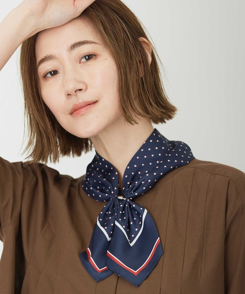 Petit Honfleur（プチオンフルール）の「アパッシュプリントスカーフ（ストール/ショール・レディース・グリーン/レッド・フリー）」の3枚目の写真