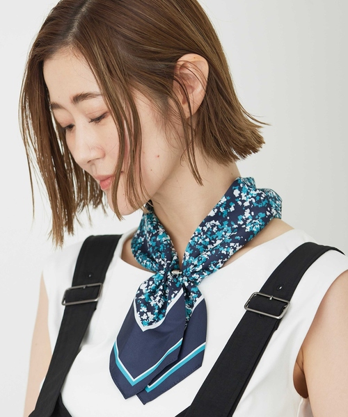 Petit Honfleur（プチオンフルール）の「アパッシュプリントスカーフ（ストール/ショール・レディース・グリーン/レッド・フリー）」の8枚目の写真