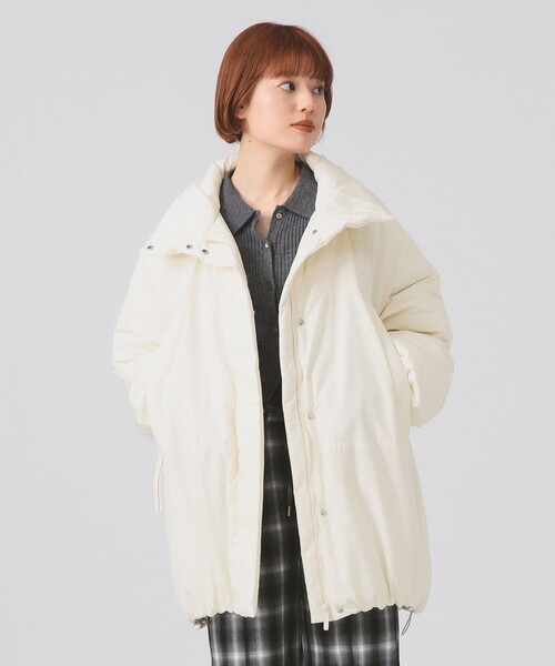 Ray BEAMS(レイビームス)の「中綿 スタンドカラー ボリューム ブルゾン(ブルゾン・レディース・オフホワイト/ブラック・0/1)」の10枚目の写真