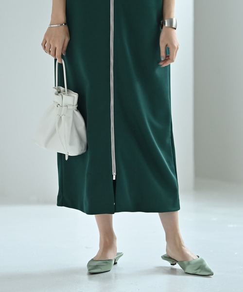 STYLE DELI(スタイルデリ)の「【Kana Oyama×BLK001】ジップジレワンピース/DELI size(ワンピース・レディース・グリーン/ブラック・01/02)」の11枚目の写真