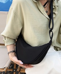 三日月型」に該当するショルダーバッグファッション通販 - ZOZOTOWN