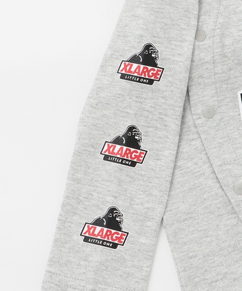 XLARGE KIDS（エクストララージキッズ）の「袖OGプリント長袖2WAYオール（ロンパース・キッズ・トップグレー/ブラック/グリーン・50-70cm）」の8枚目の写真