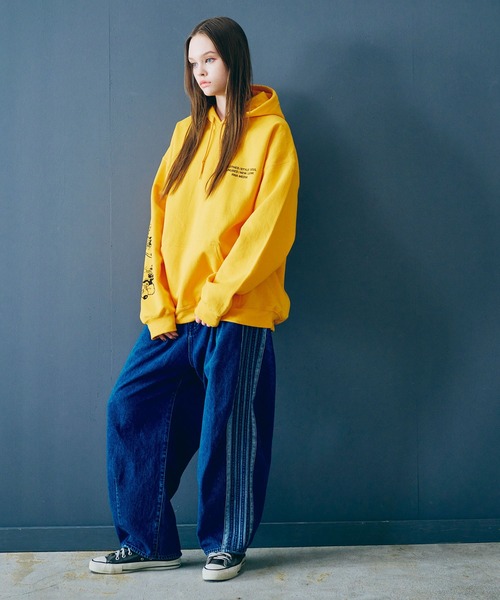 RNA（アールエヌエー）の「R4359 デニムトラックパンツ（デニムパンツ・レディース・インディゴブルー・MEDIUM）」の19枚目の写真