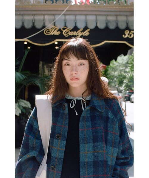 BEAMS BOY（ビームスボーイ）の「ハリス バルマカン コート（ステンカラーコート・レディース・ブラック/ネイビー・1/2）」の4枚目の写真