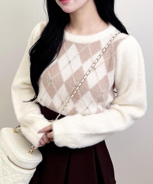 INGNI（イング）の「ビジュー付アーガイル柄フェザーニット（ニット/セーター・レディース・ワイン系2/ホワイト系/グレー×ホワイト・M）」の15枚目の写真